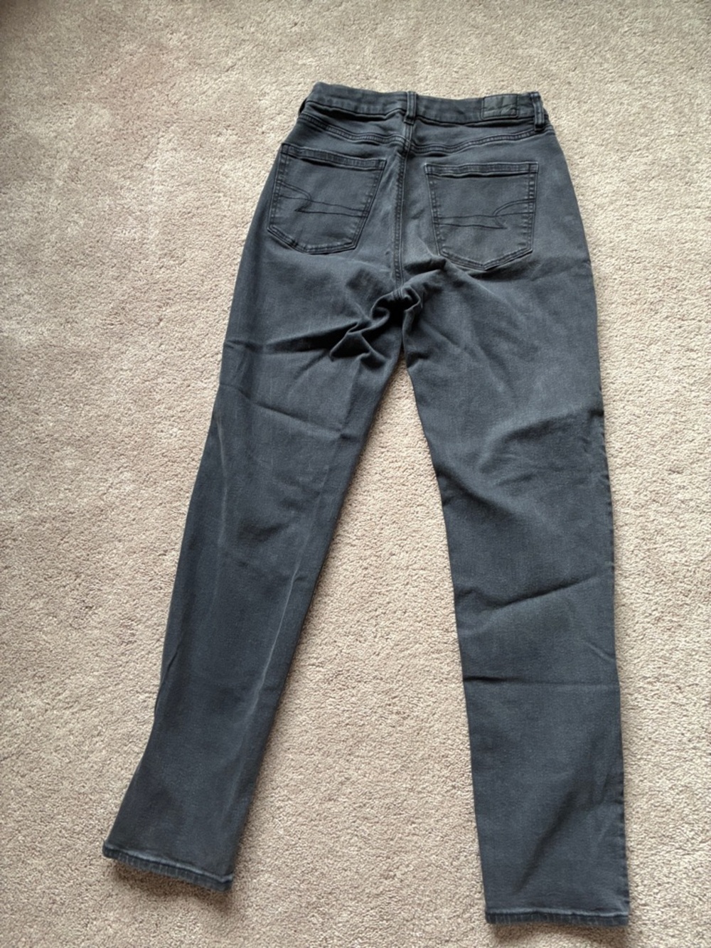 American Eagle Outfitters Black Curvy Mom Jean 6 Long - Picture 4 of 4